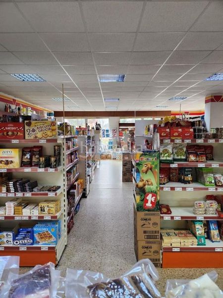 Foto 54dbd503-aee2-43ef-bb25-ea36985e5e0d. Traspàs local comercial a Moeche
