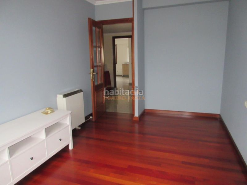 Foto 4e871f94-9de1-4b81-bd96-f28e7f8cf25e. Piso en Piñeiros - Freixeiro Narón