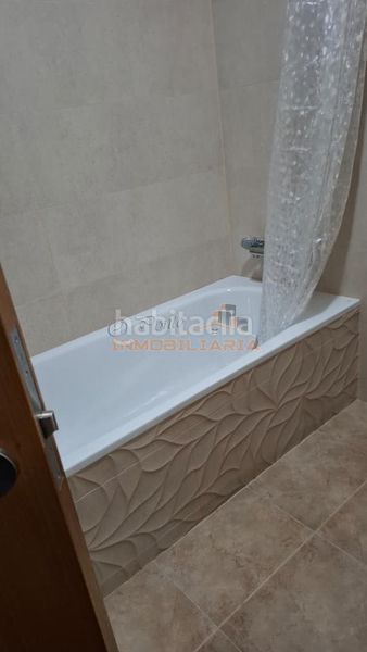 Foto c3f9a808-2f21-468f-bbe9-3333ccf5d581. Pis amb aparcament a Fene