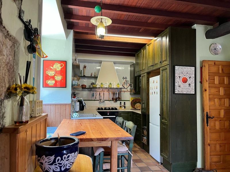 Foto 4551e773-2d93-4f67-bddf-5938a47437cf. Casa amb calefacció a Área Rural Ferrol