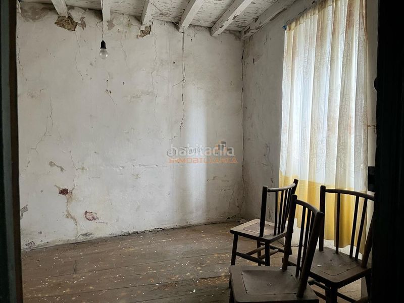 Foto c5cc73f0-a217-47aa-85a3-6e5d09f95920. Casa amb aparcament a Somozas (As)