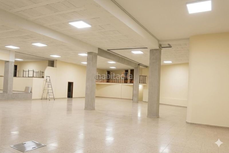 Foto 63de97fb-1d2f-4b86-9e1c-616aa4fac706. Edificio en Neda