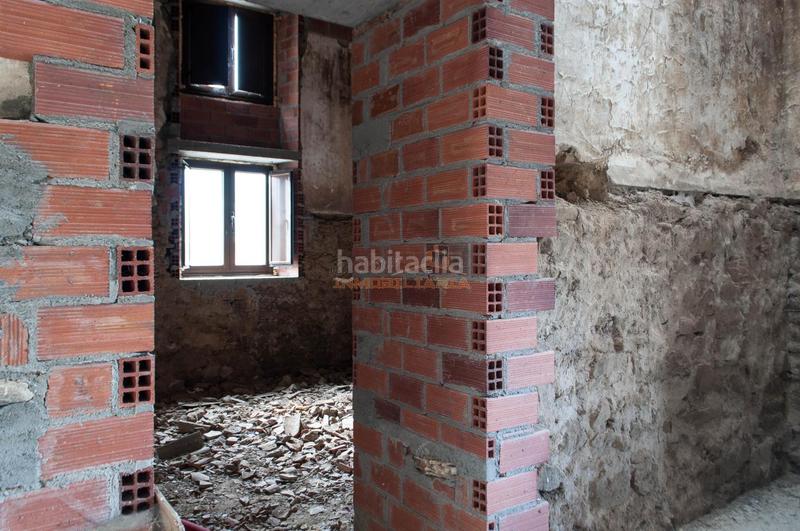 Foto 71008e37-453e-4bb4-9165-99d1e1863809. Casa amb aparcament a Sedes - Pedroso - Doso Narón