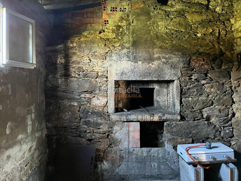 Foto 3dfc1fc5-3ff9-4d82-8c3e-fd0c5b351d1c. Casa con parcheggio in Somozas (As)