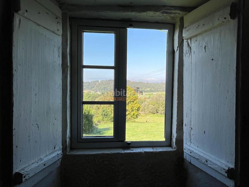 Foto a73cc672-0a98-4edb-b7d7-dd75542dbc6f. Casa con parcheggio in Somozas (As)