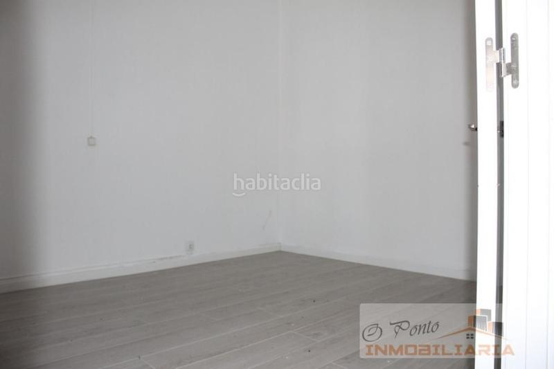 Foto ce2b4ad3-a9b7-4f54-80a3-71044dc31d2d. Local comercial a O Feal - Xubia Narón