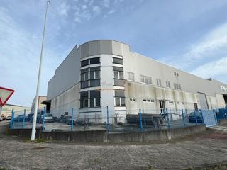 Nau industrial a Cabanas