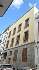 Pis a Calle de López Botas