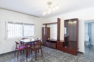 Appartement  Vilanova i la geltr. Piso totalmente exterior ubicado a 5 del mercado municipal de mo