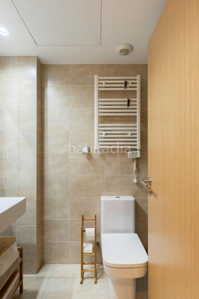 Foto 31cde090-163a-449a-b966-07af9795f4cb. Piso obra seminueva con amplio patio ubicada a 2 del metro l2 en Badalona