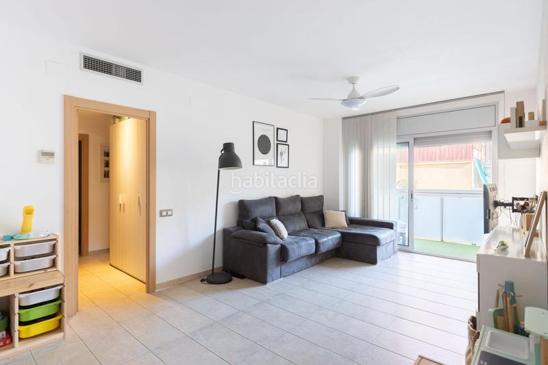 Foto d75a54c7-affb-43df-9619-bafcdea4188b. Pis amb calefacció a Progrés - Pep Ventura Badalona