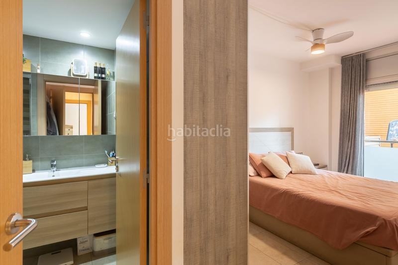 Foto ffb09023-dbca-4303-830f-4029c6c9973b. Piso obra seminueva con amplio patio ubicada a 2 del metro l2 en Badalona