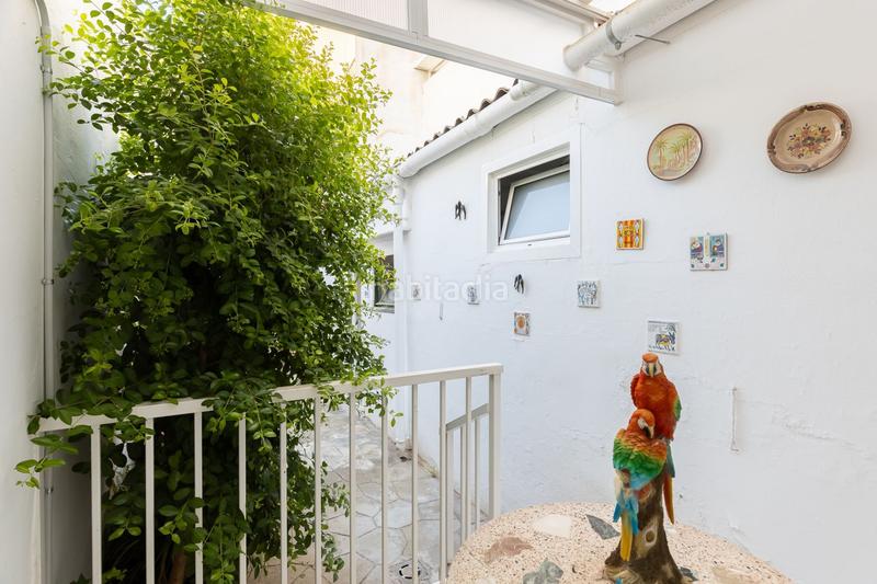 Foto 7436b619-cfb1-472b-92e6-2d8359d1d270. Casa  totalmente exterior ubicada en segunda línea de mar en Badalona