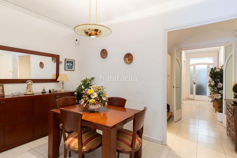 Foto 8a489936-2793-47d9-80b5-f40529633614. Casa  totalmente exterior ubicada en segunda línea de mar en Badalona