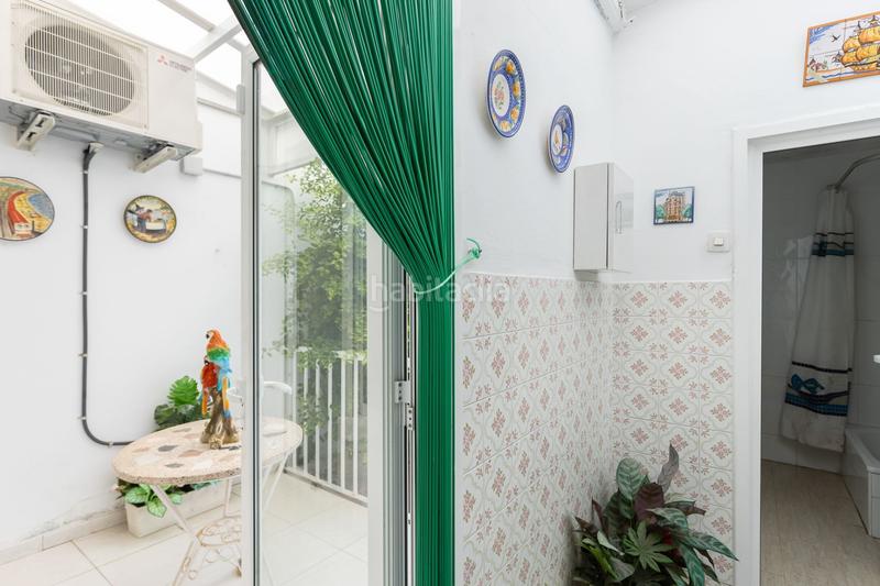 Foto 90fbfb37-9afb-493c-8ca7-bceed26394eb. Casa  totalmente exterior ubicada en segunda línea de mar en Badalona