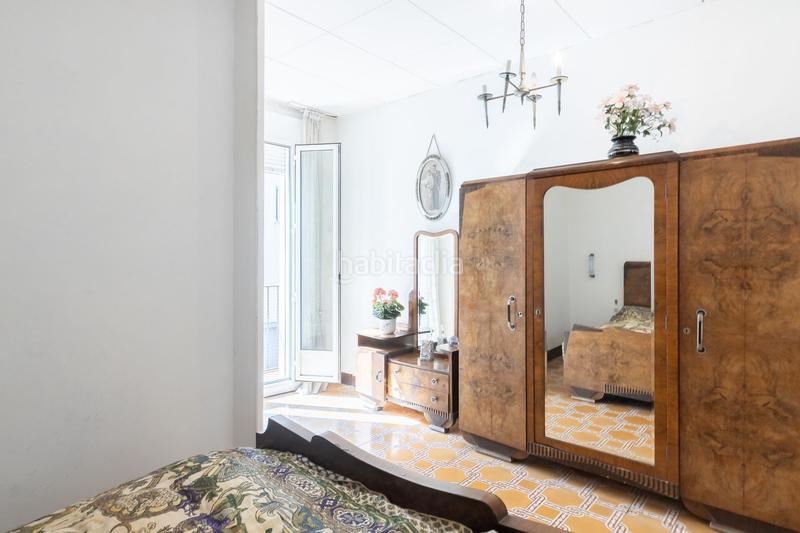 Foto d9207194-1eec-4b98-ad6b-9a92ec253a92. Casa  totalmente exterior ubicada en segunda línea de mar en Badalona