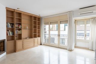 Duplex  Platja. Dúplex luminoso con 2 balcones ubicado en segunda línea de mar