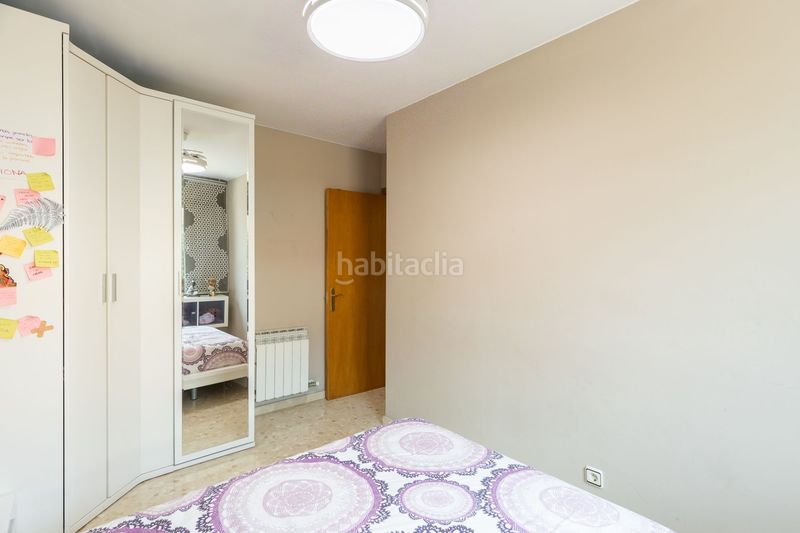 Foto b89b6e89-0988-4d21-9a57-c3c0d40b96d3. Casa amb calefacció a Bufalà Badalona