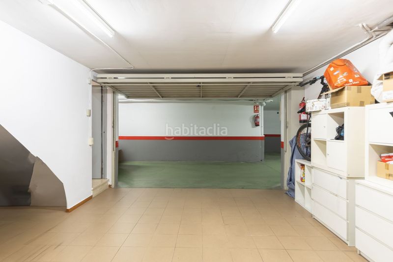 Foto cd85a2fc-8170-435d-88f1-92da43532fcb. Casa amb calefacció a Bufalà Badalona