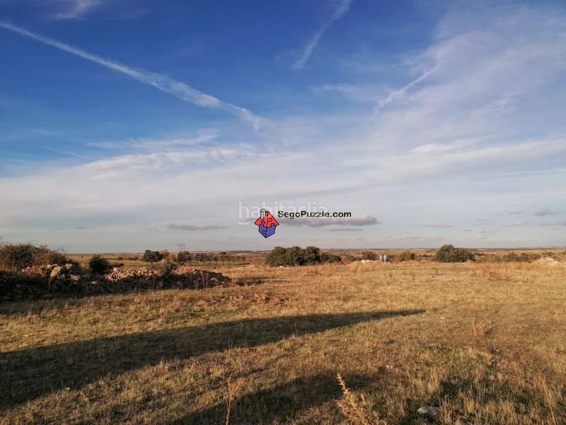 Foto 6127dcdf-a145-40fb-ae3b-f00ef6b395d9. Finca rústica parc. rúst. en venta en brieva. en Basardilla
