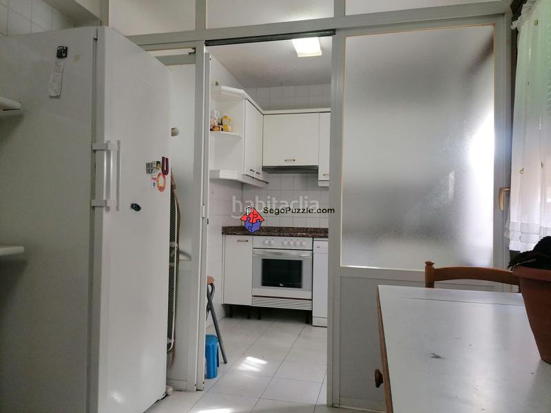 Foto a517e31d-bef4-4459-885a-3b1bee066859. Pis amb calefacció aparcament a Plaza Mayor - San Agustín Segovia