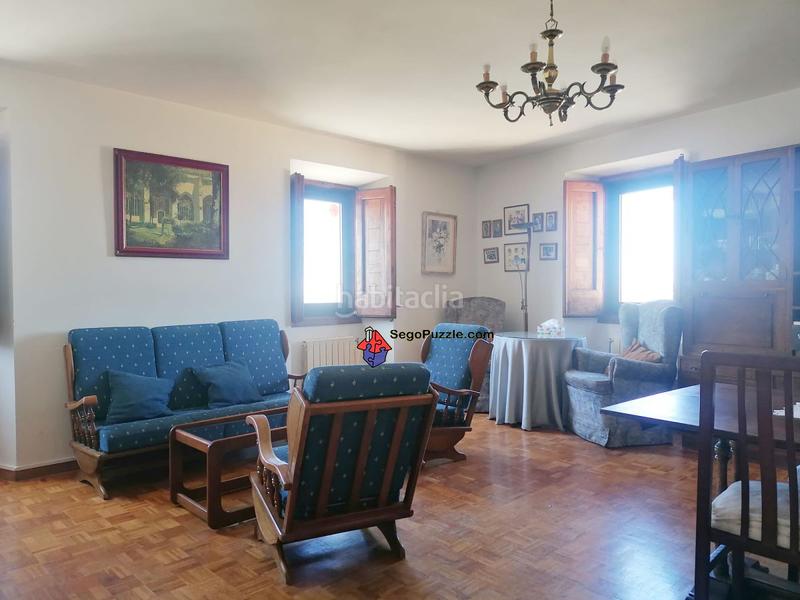 Foto e427eb8d-2a1c-4711-aeff-e6b93c988833. Pis amb calefacció aparcament a Plaza Mayor - San Agustín Segovia