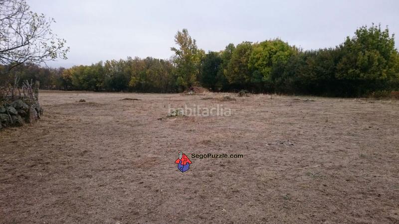 Foto fb34a972-b2f4-4146-b657-58a299cc81fe. Residential plot in Torrecaballeros