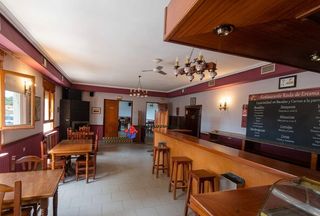 Édifice  Valladolid. Edificio en venta en roda de eresma, 4 dormitorios.