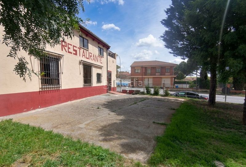 Foto ccbfed60-30b1-47b5-88eb-0f28d581d9d3. Edificio in Roda de Eresma