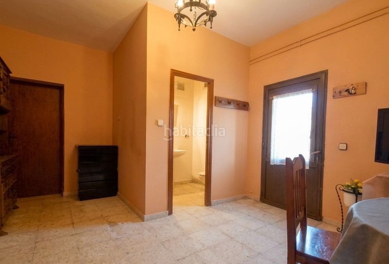 Foto f7e5bab2-a945-4b57-9a35-46394233843a. Edificio in Roda de Eresma