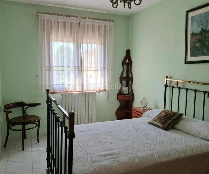 Foto ff2bd68d-3167-4666-804e-9c329a2a81f8. Edificio in Roda de Eresma