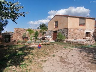 Casa in Torrecaballeros. Casa pueblo en venta en torrecaballeros, 1 dormitorio.