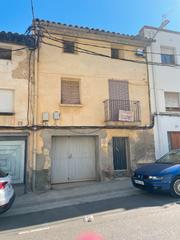 Casa adossada  Carrer de lleida. Casa de `pueblo en el centro de alpicat con salida a dos calles