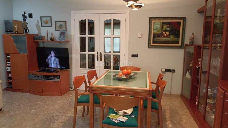 Foto 1d8f04e1-fe61-4abd-b210-51ef2382d93e. Casa aparellada amb calefacció aparcament a Marianao Sant Boi de Llobregat