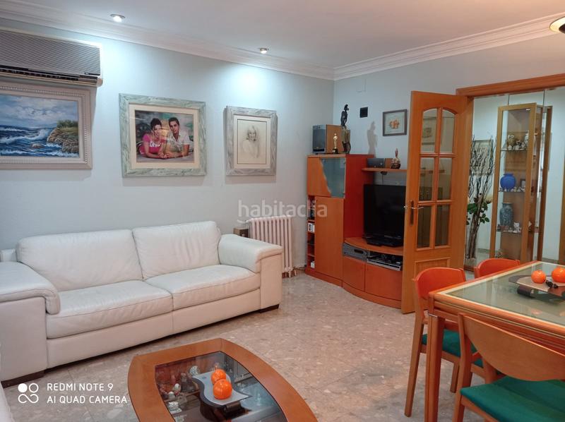 Foto 921b4be7-d00a-4cc1-bede-9b3334820d3c. Casa aparellada amb calefacció aparcament a Marianao Sant Boi de Llobregat