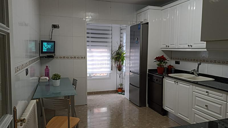 Foto 81f9428c-5f09-43de-be96-4e4123fd7f41. Towny house with heating parking in Marianao Sant Boi de Llobregat