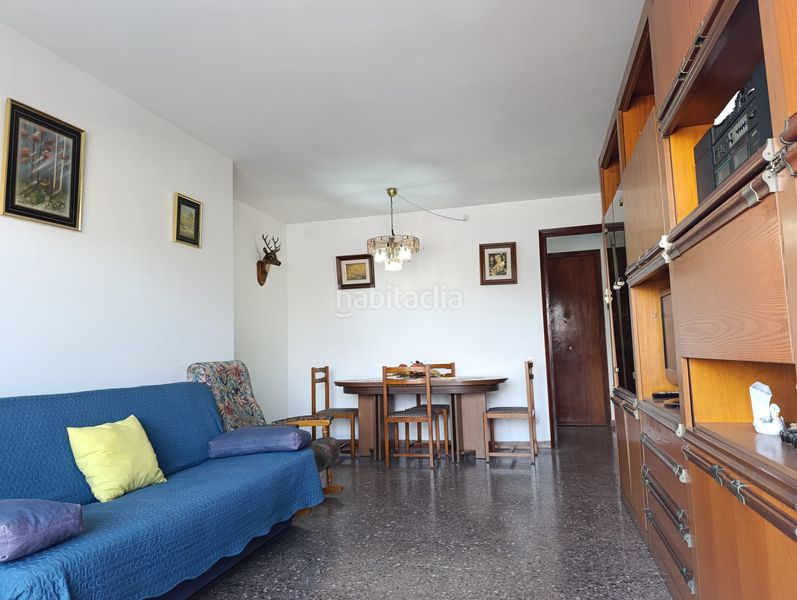 Foto eaf4aeb6-9181-40b0-ad4d-9713f5cc0c4a. Pis a Calafell platja Calafell