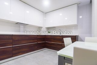 Pis a Bagatza - S. Vicente. Venta de vivienda de reciente construccion