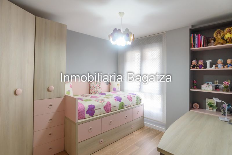 Foto c3263993-3a35-4e3c-9c1b-7138e6c43b13. Pis amb calefacció aparcament a Bagatza - S. Vicente Barakaldo