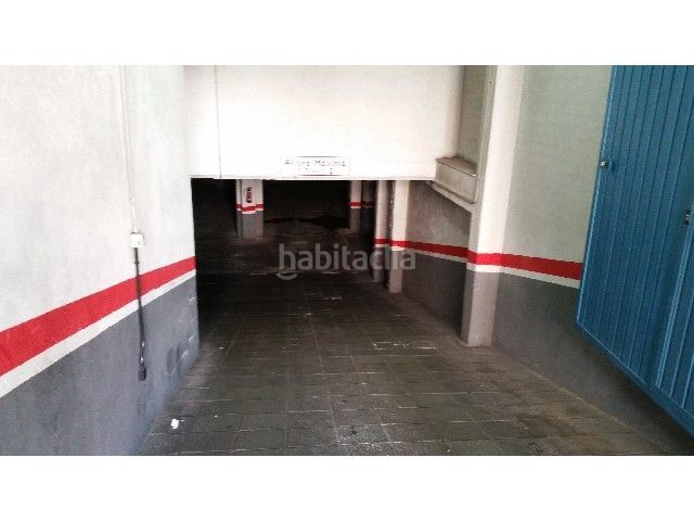 Foto 48970426-f9e1-4330-b955-fd801dfdeb29. Aparcament cotxe a Centro Palencia