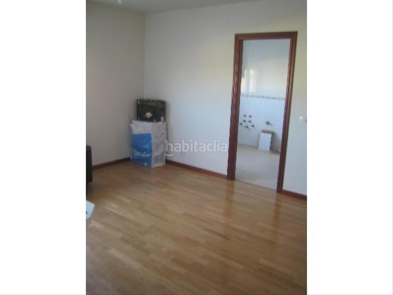 Foto a074429d-6af2-46f4-a654-aac7a6175cfb. Apartament amb calefacció aparcament a El Cristo Palencia