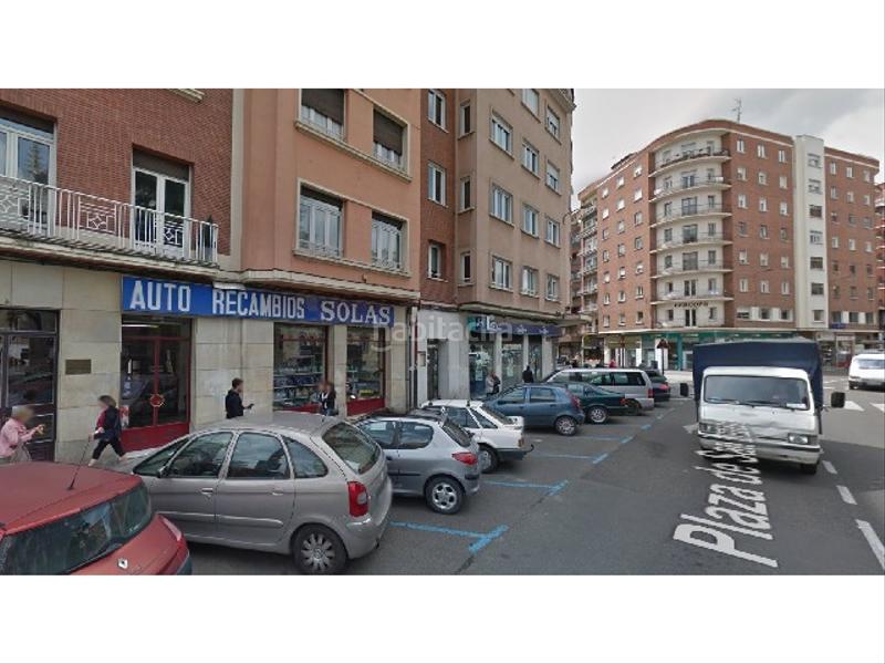 Foto dd2a4c55-2948-4f5f-825a-c0c8d12900e1. Affitto locale commerciale in Centro Palencia