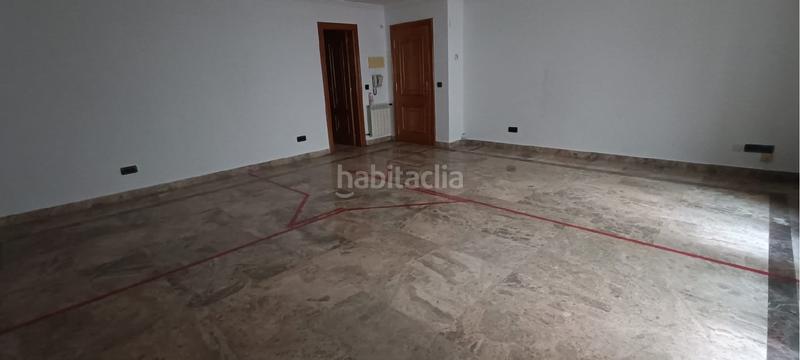 Foto abfa4984-e900-4c9b-a972-8af442bedcfc. Lloguer oficina a Centro Palencia