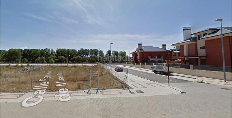 Foto 46d7af60-94d7-4876-a89b-56460bfd870f. Terrain résidentiel dans El Carmen - Casas del Hogar Palencia