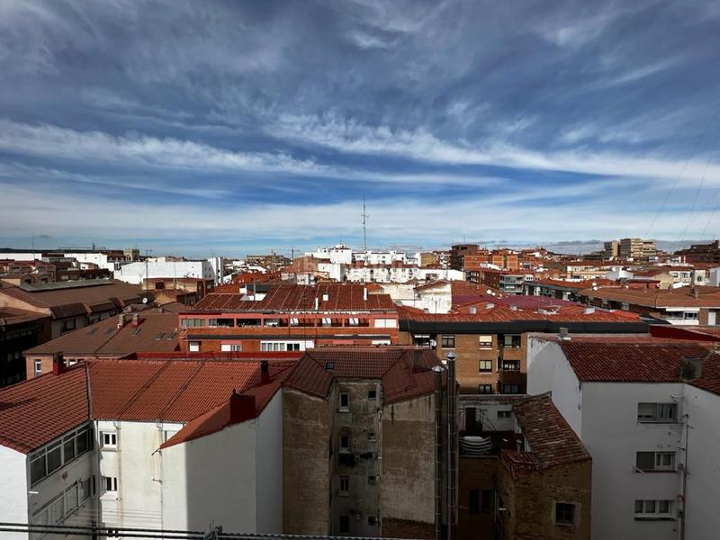 Foto 0c6ca1c6-7a9f-4aad-bb33-25102bd18e5a. Piso  paseo del salon en Campo de la Juventud Palencia