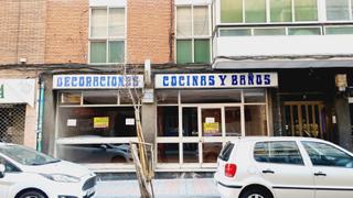 Location Local commercial à San Pablo y Santa Marina. Local  palencia centro