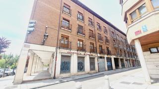 Appartement à Centro. Piso  palencia av. castilla