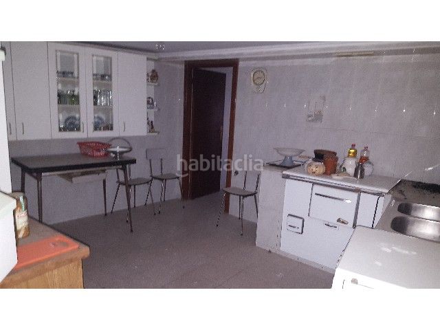 Foto c3ea9cb1-b32b-4bbc-bd76-a02761bd1c55. Casa amb calefacció a Dueñas