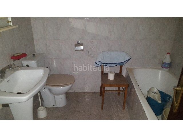 Foto dbc9622f-904b-42f3-b0b9-854fea78bbcf. Casa amb calefacció a Dueñas