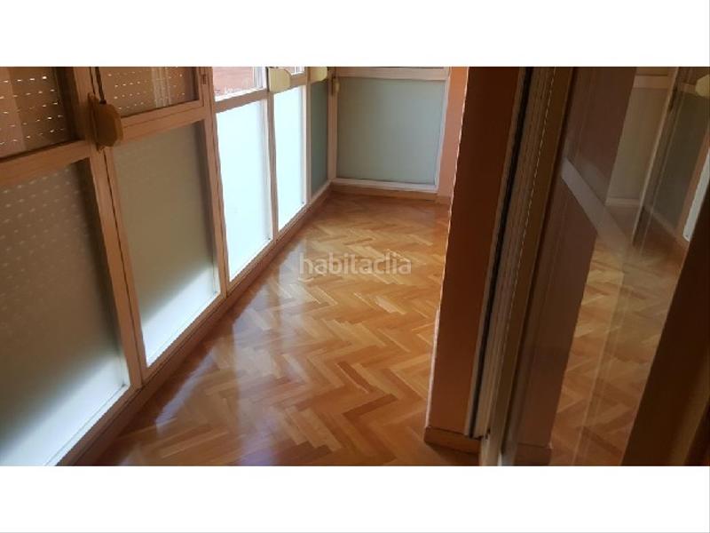 Foto bcef0ae5-64c4-4e85-ac22-613424dee9c2. Location appartement avec chauffage parking dans Centro Palencia